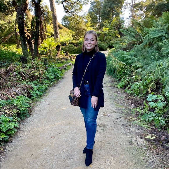 Meet your Posher, Jessie - Picture 6 of 10